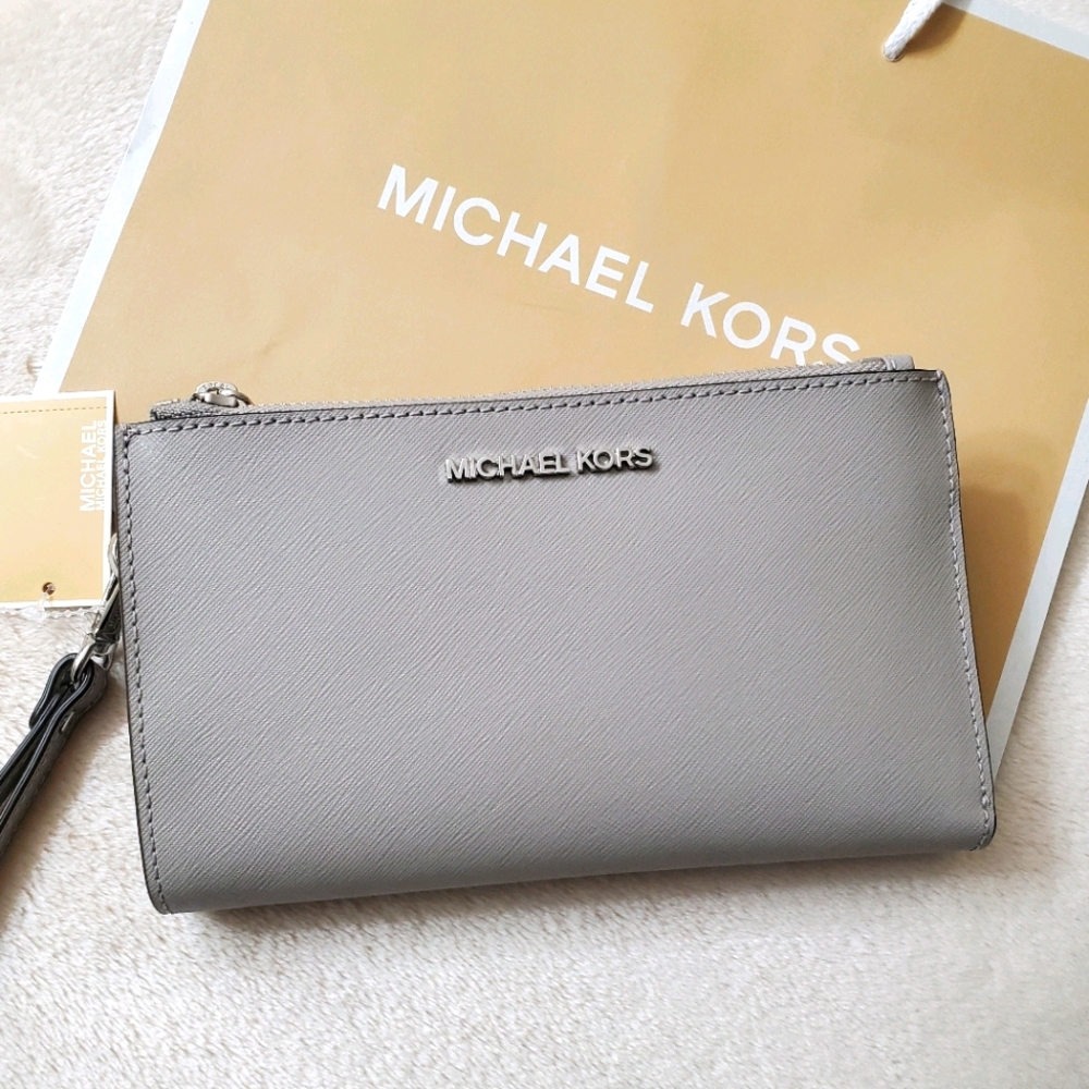 Michael Kors wallet in pink&Grey